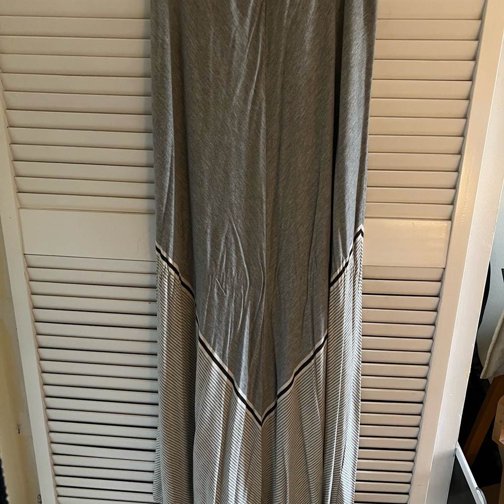 ✨Studio M maxi skirt✨